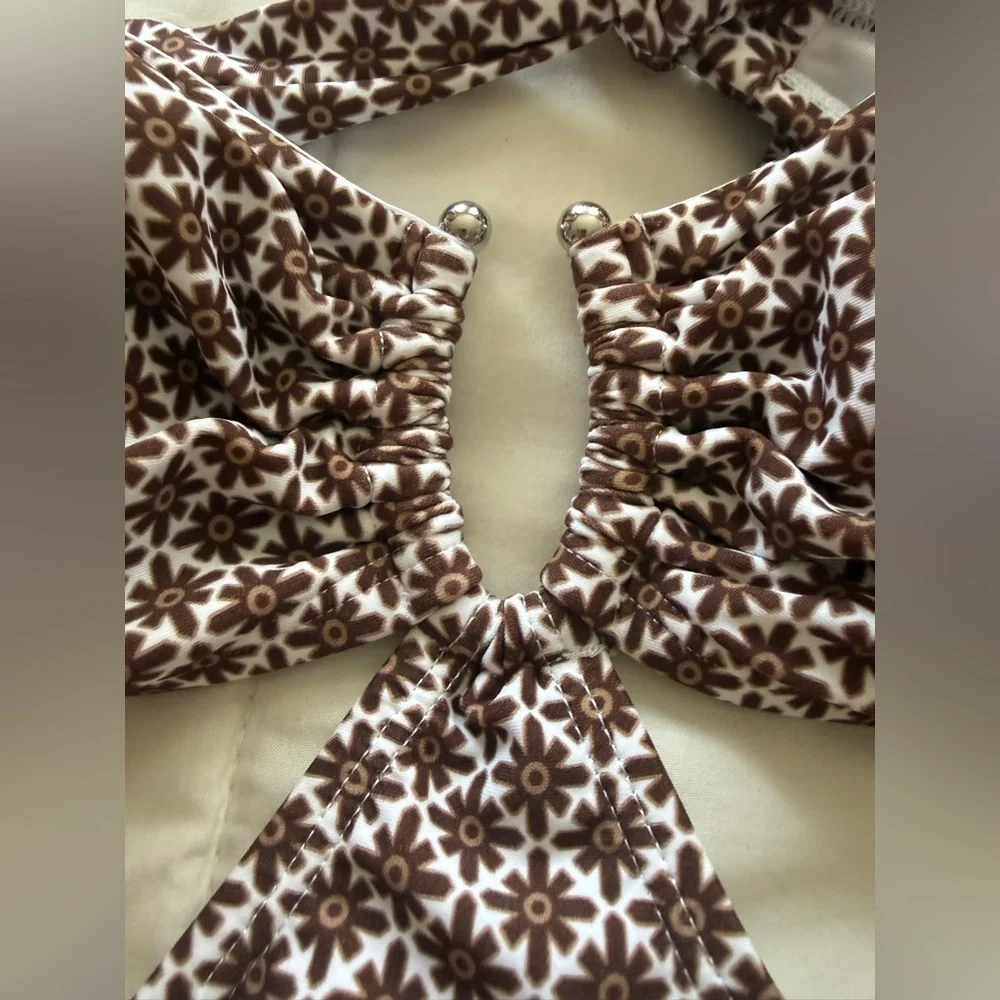 Cusphe Elegant Brown Patterned Women’s Swimsuit - Picture 6 of 10